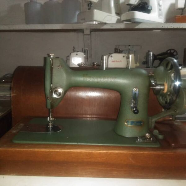 HUSQVARNA ELECTRIC SEWING MACHINE