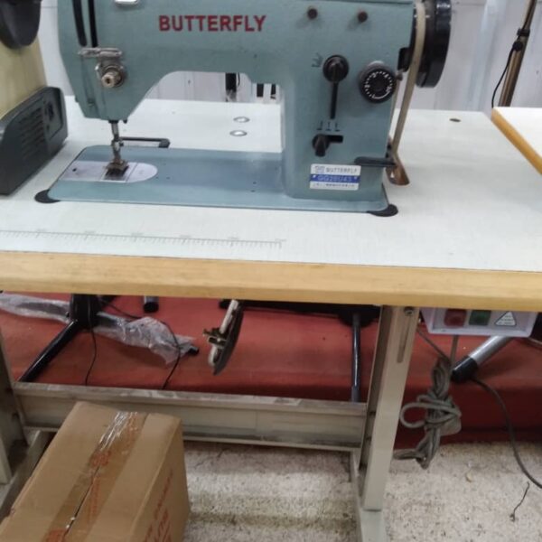 BUTTERFLY  ZIG ZAG INDUSTRIAL SEWING MACHINE 20U43